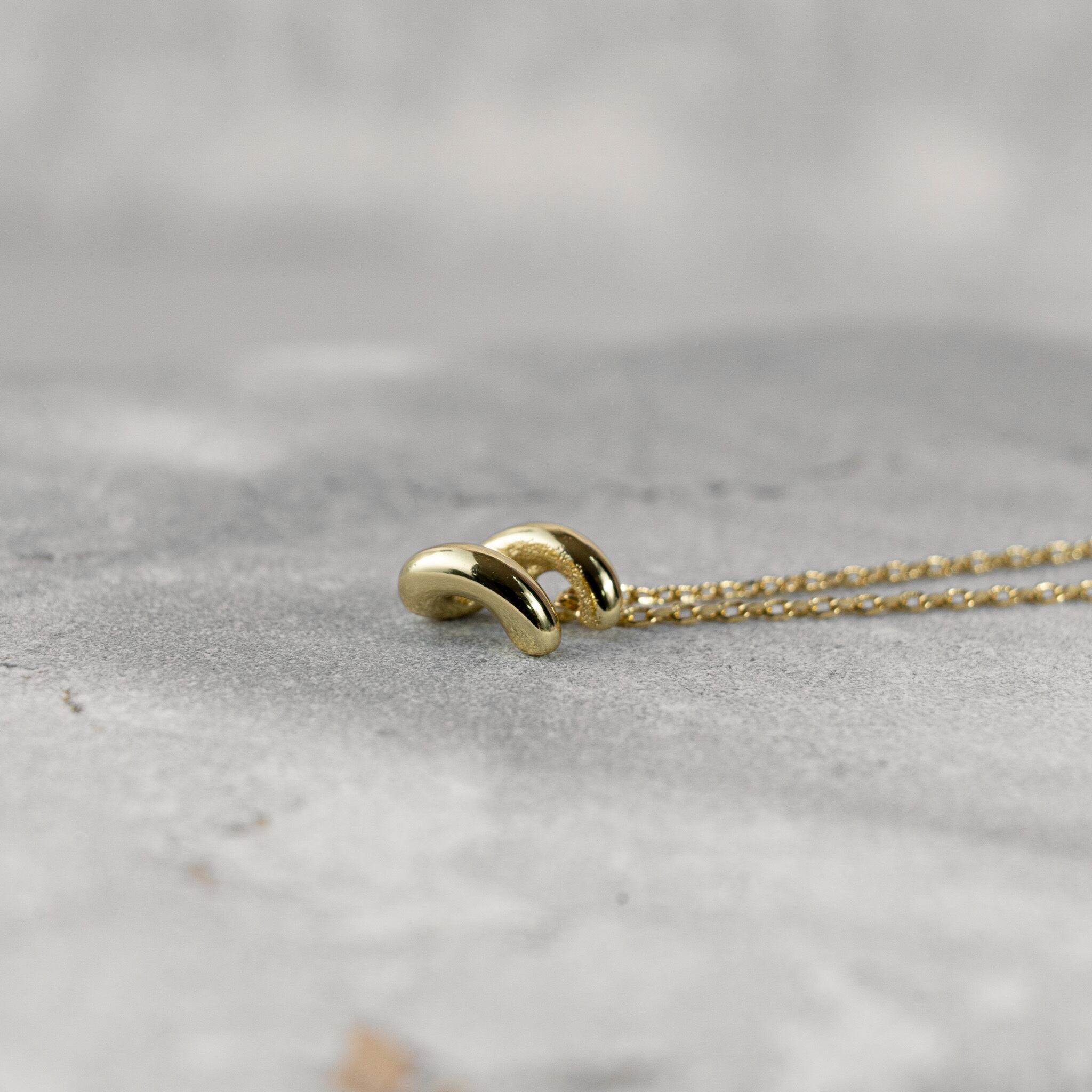 Nuance line necklace - U curve