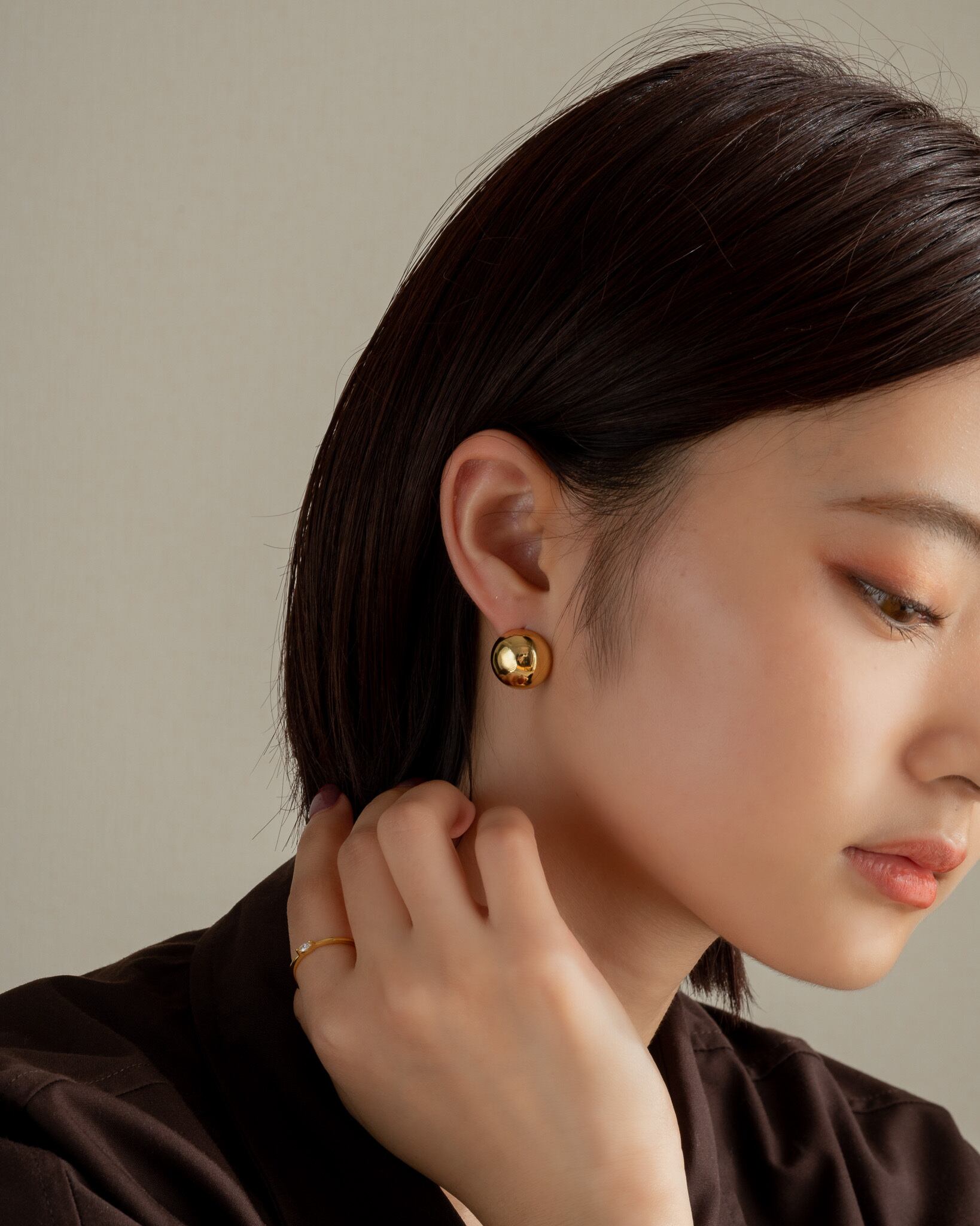 Metal button studs pierce