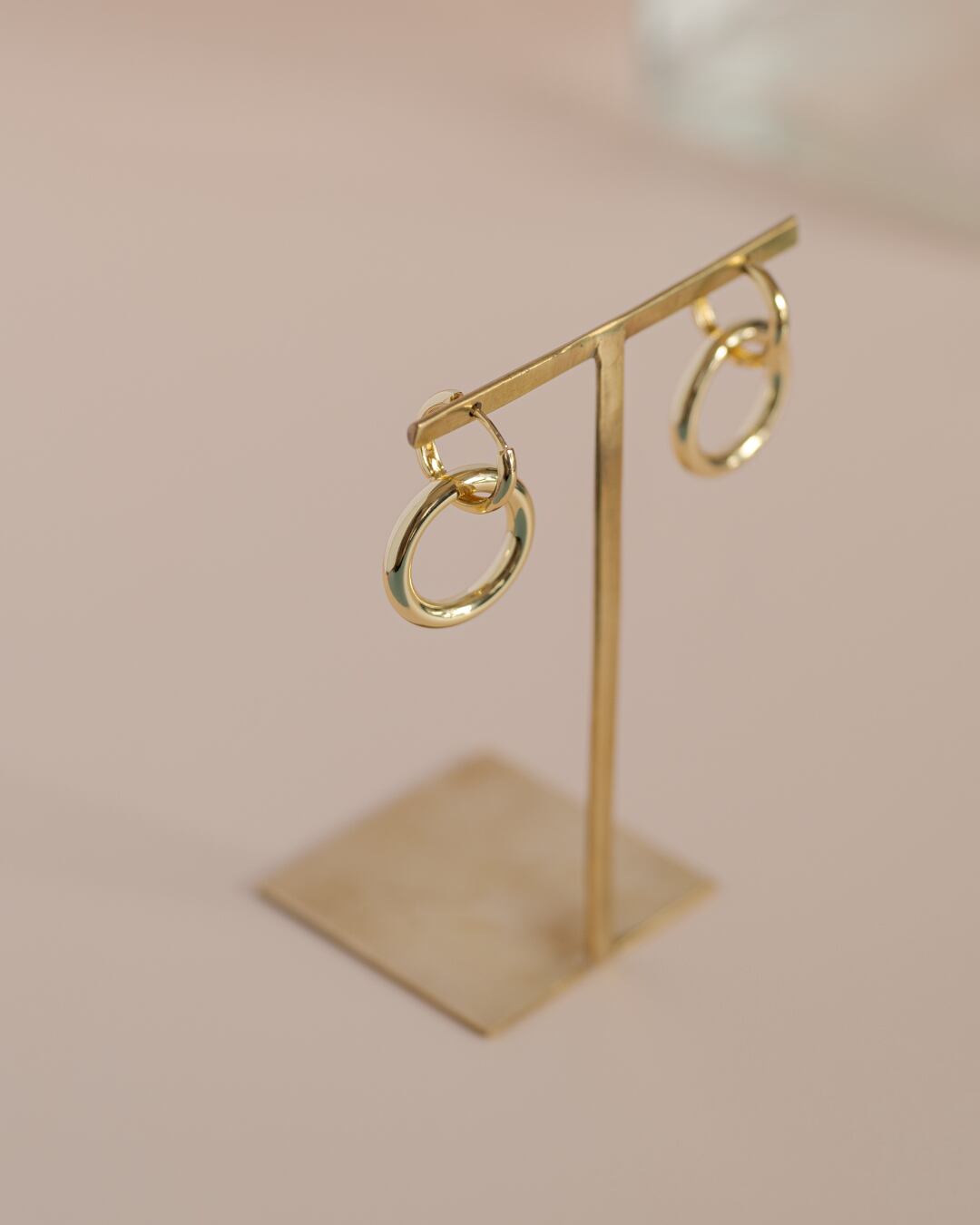 Double ring hoop pierce