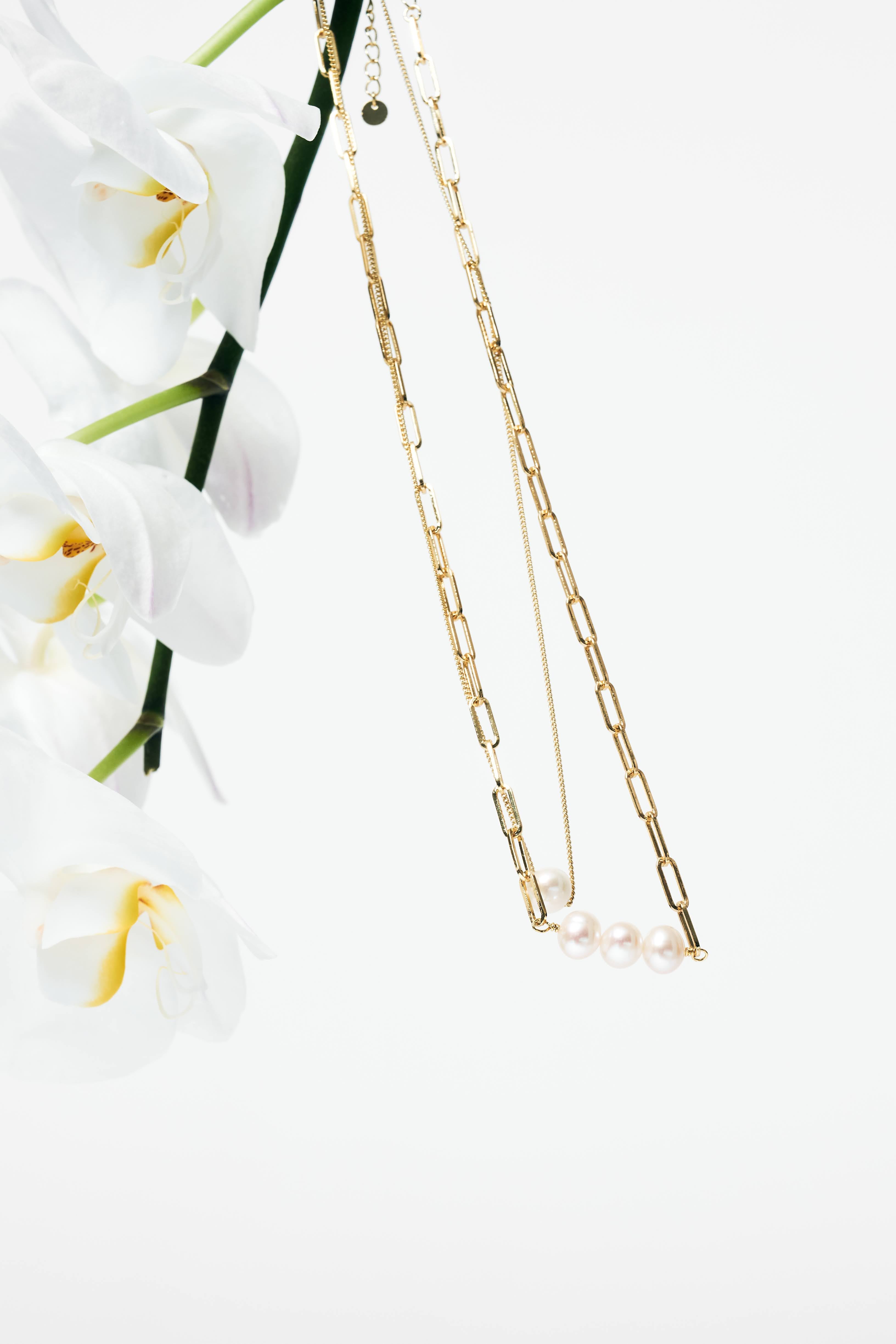 Clip Chain Pearl Necklace