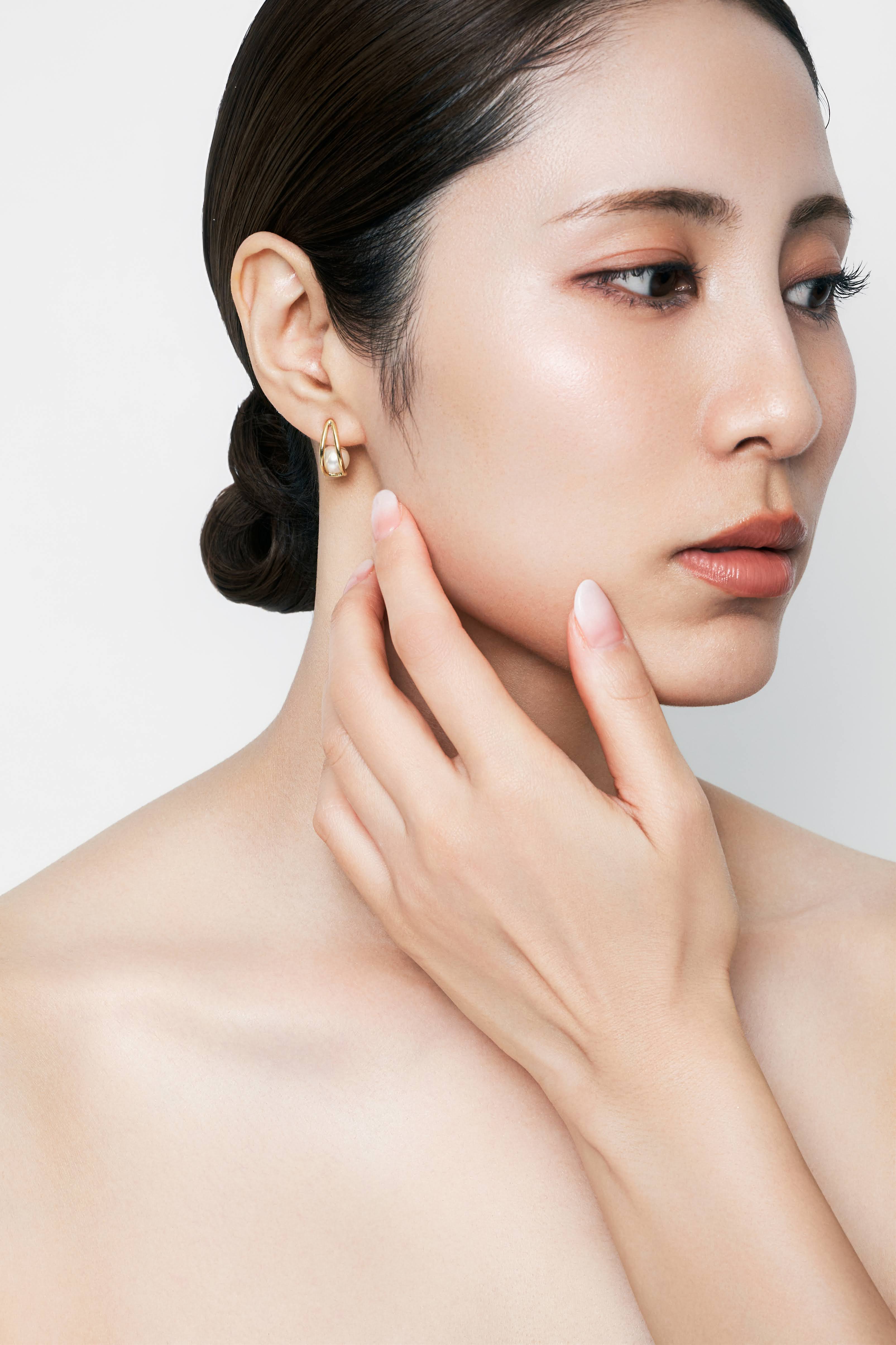 Double Line Pearl Stud Pierce