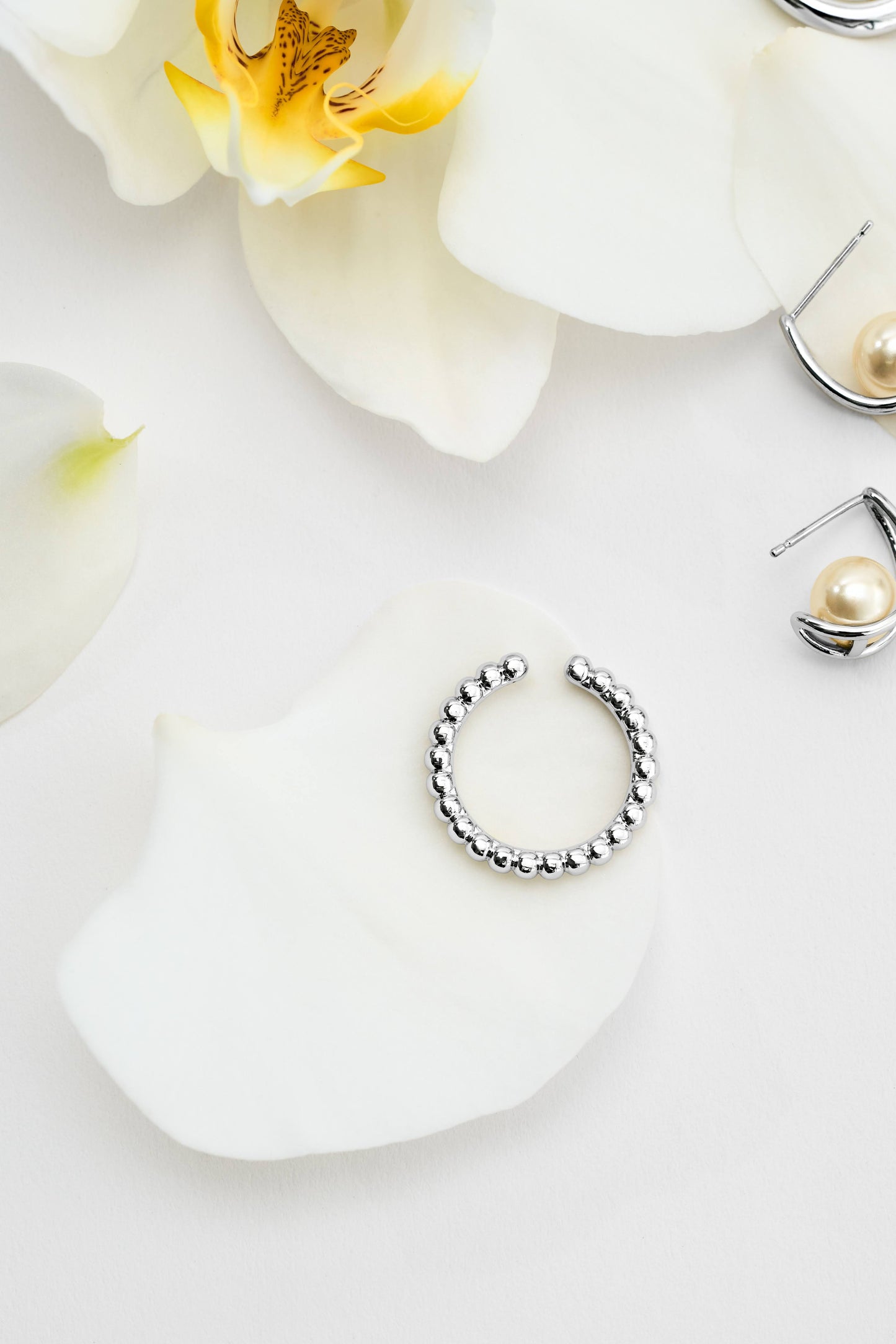 Metal Beads Ring / Earcuff