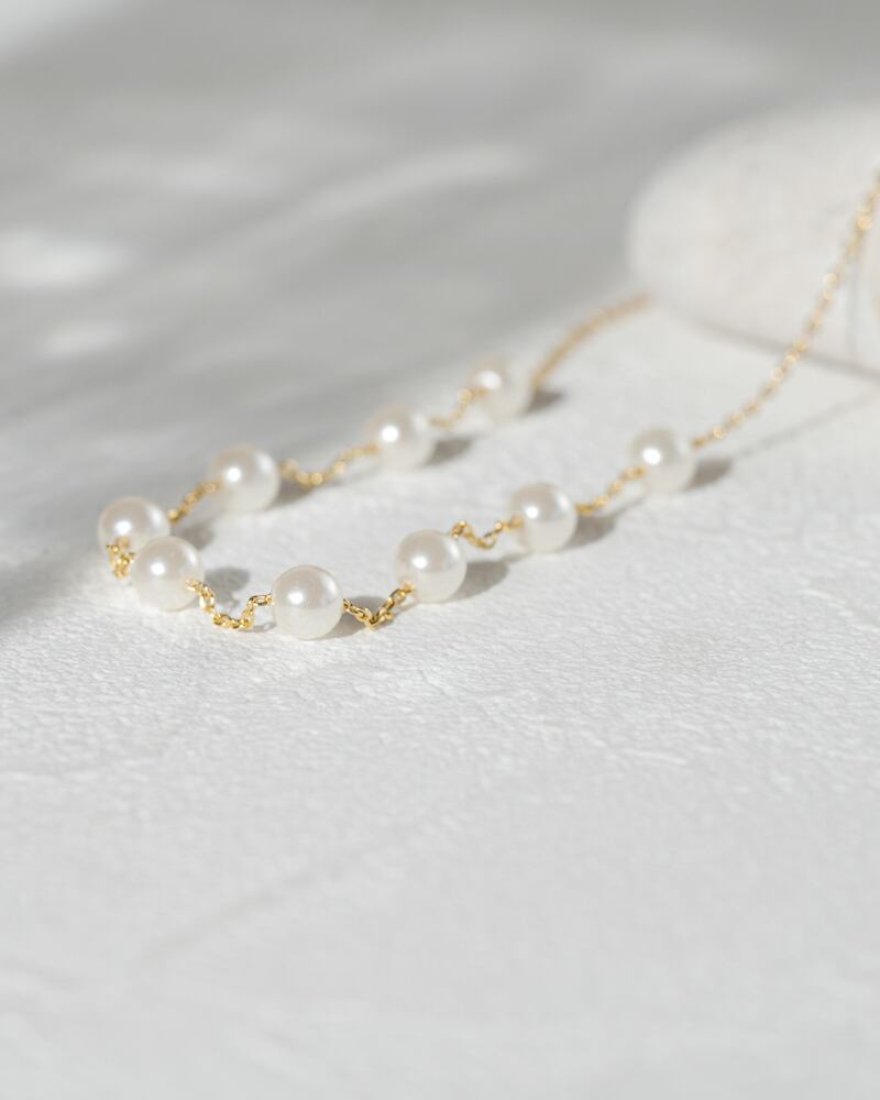 9 pearls necklace