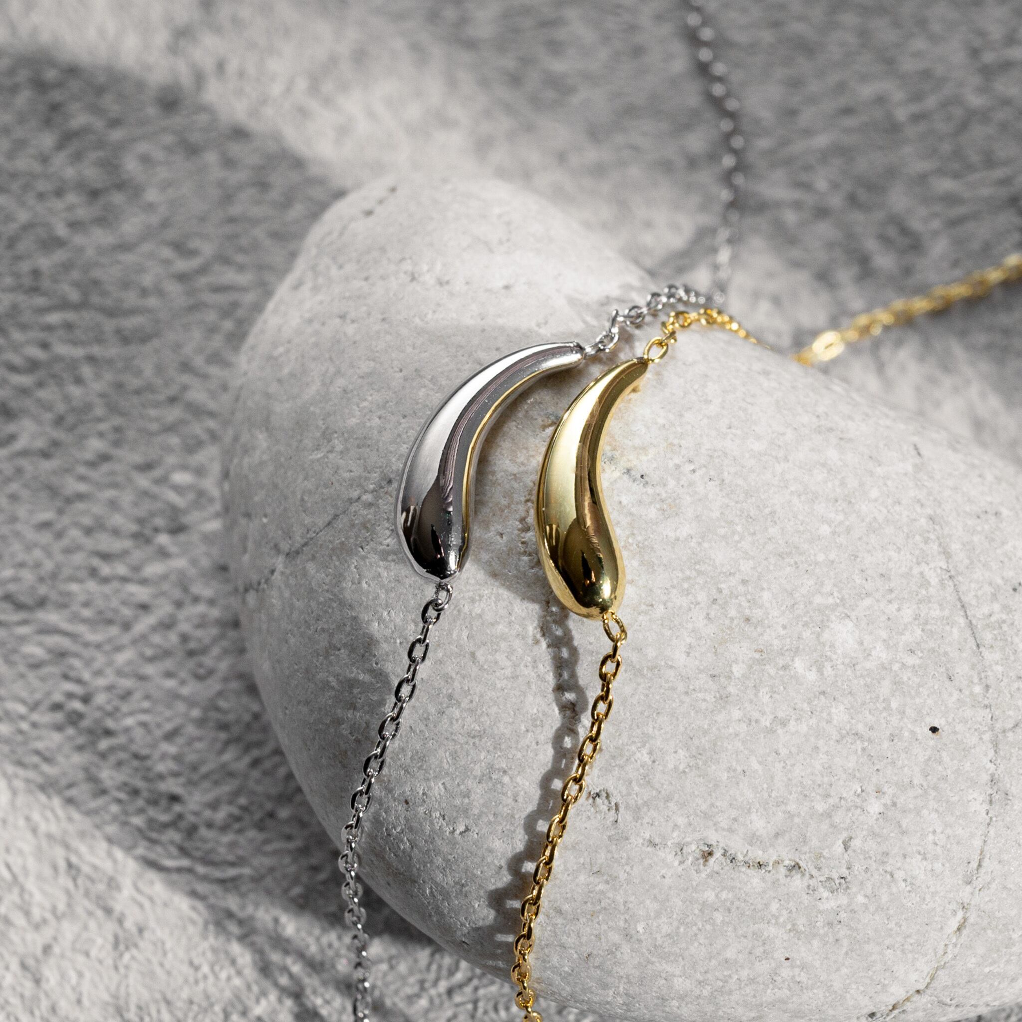 Metal charm necklace