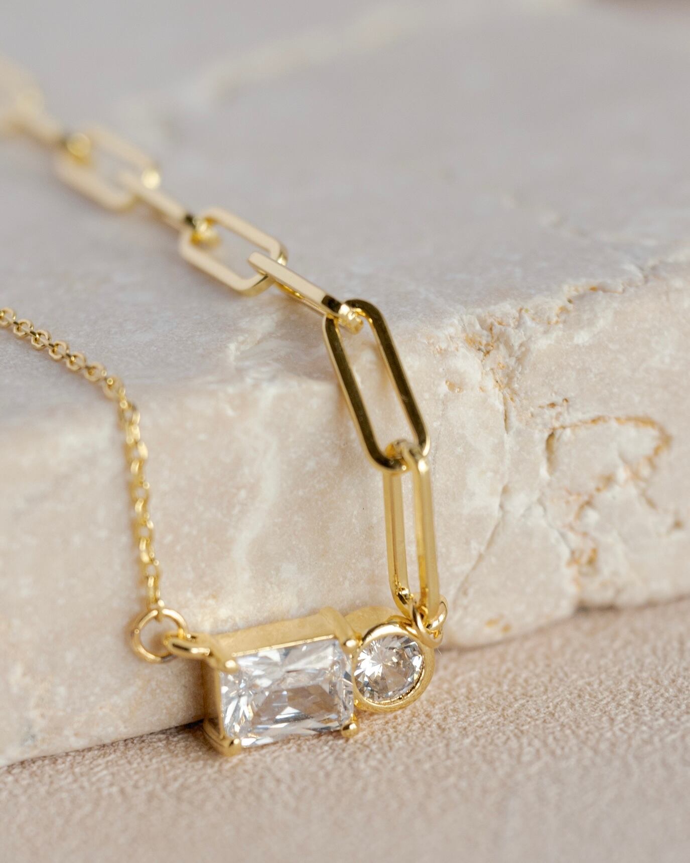 Asymmetry chain+CZ necklace