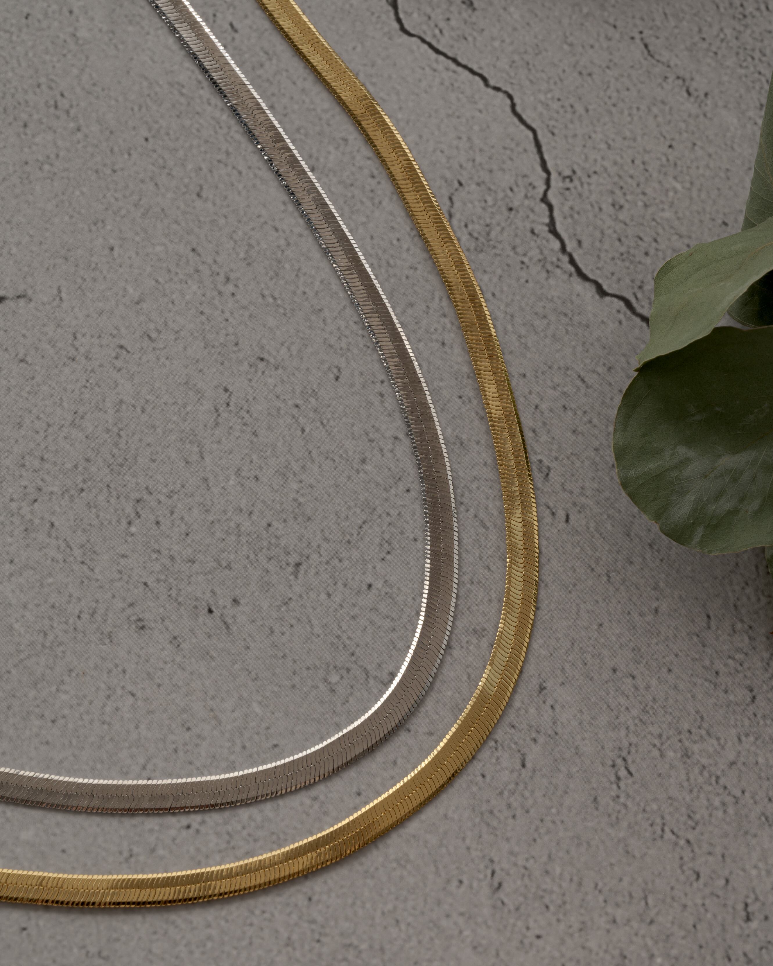 Flat snake chain necklace