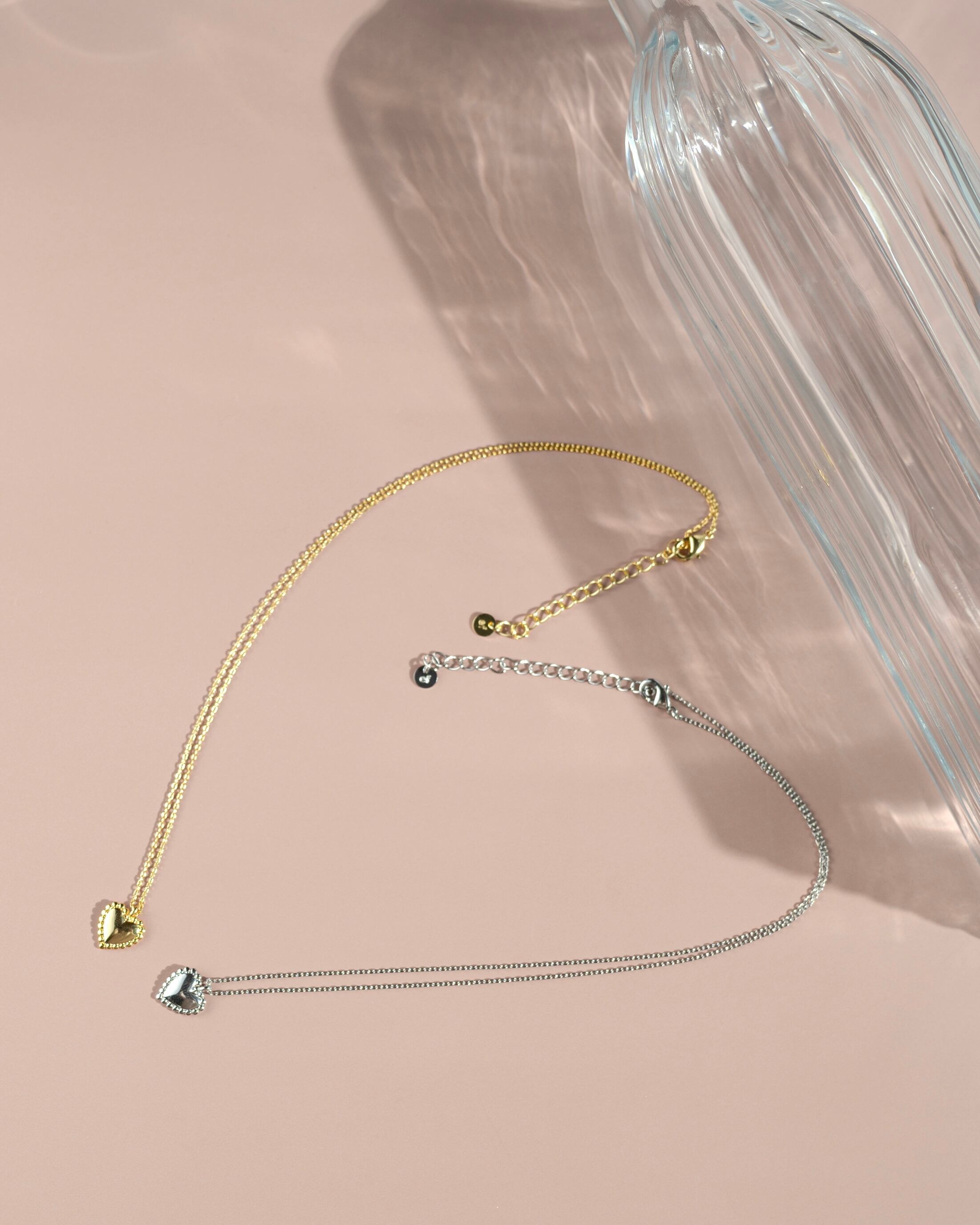 Heart pendant necklace