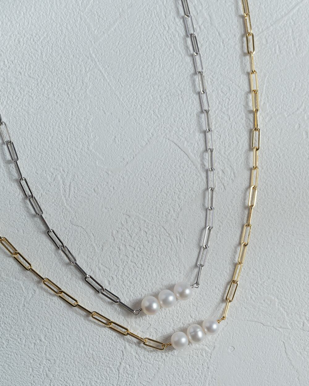 Clip chain pearl necklace