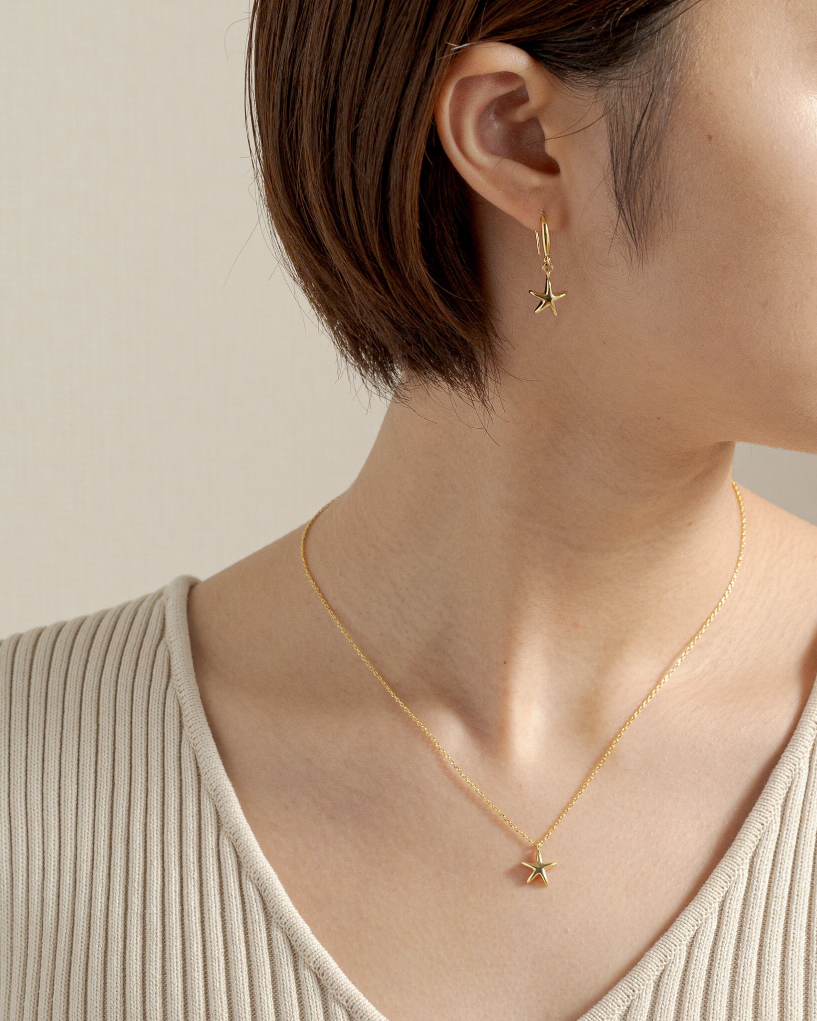 Starfish charm necklace