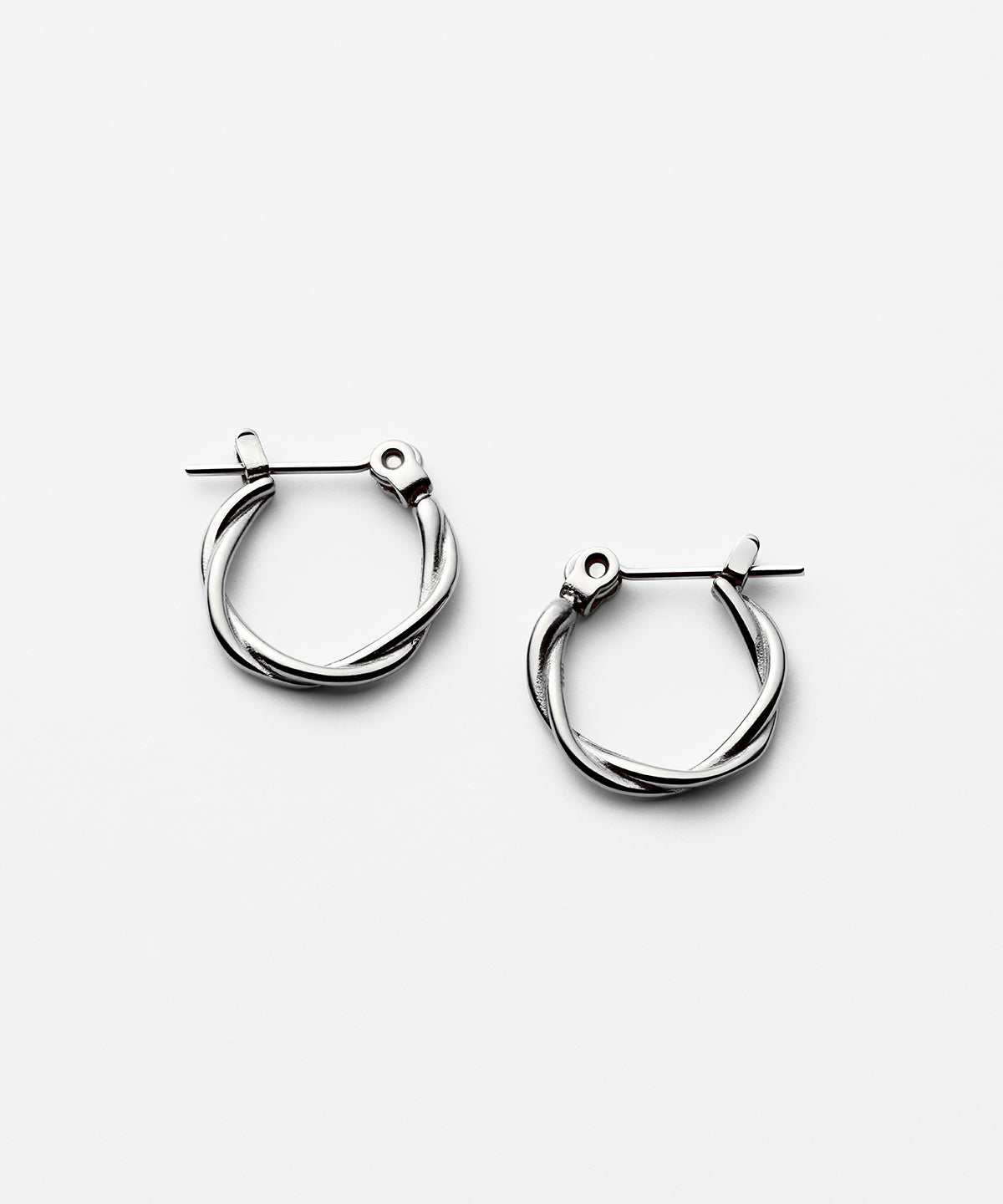 ツイストフープピアス - サージカルステンレス – UNITED JEWELS