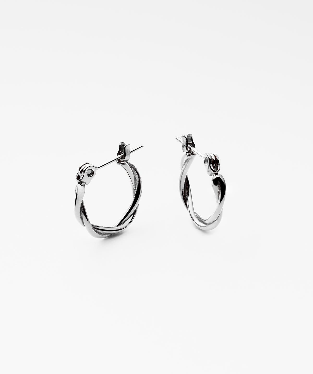 ツイストフープピアス - サージカルステンレス – UNITED JEWELS