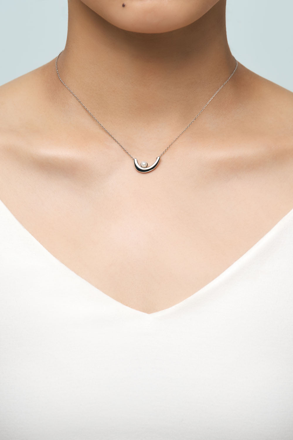 PEARL POINT NECKLACE