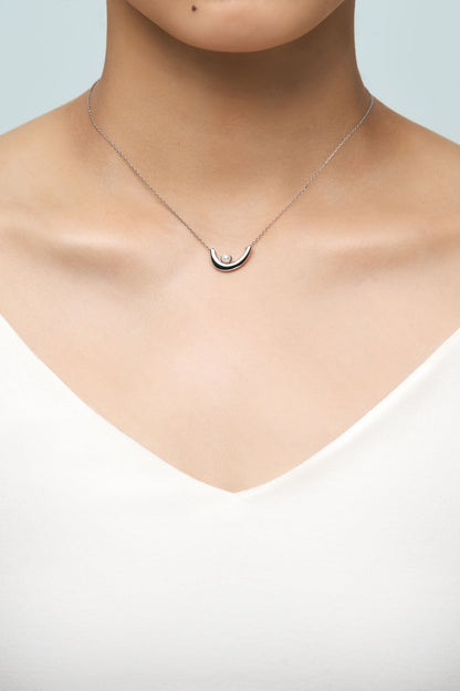 PEARL POINT NECKLACE