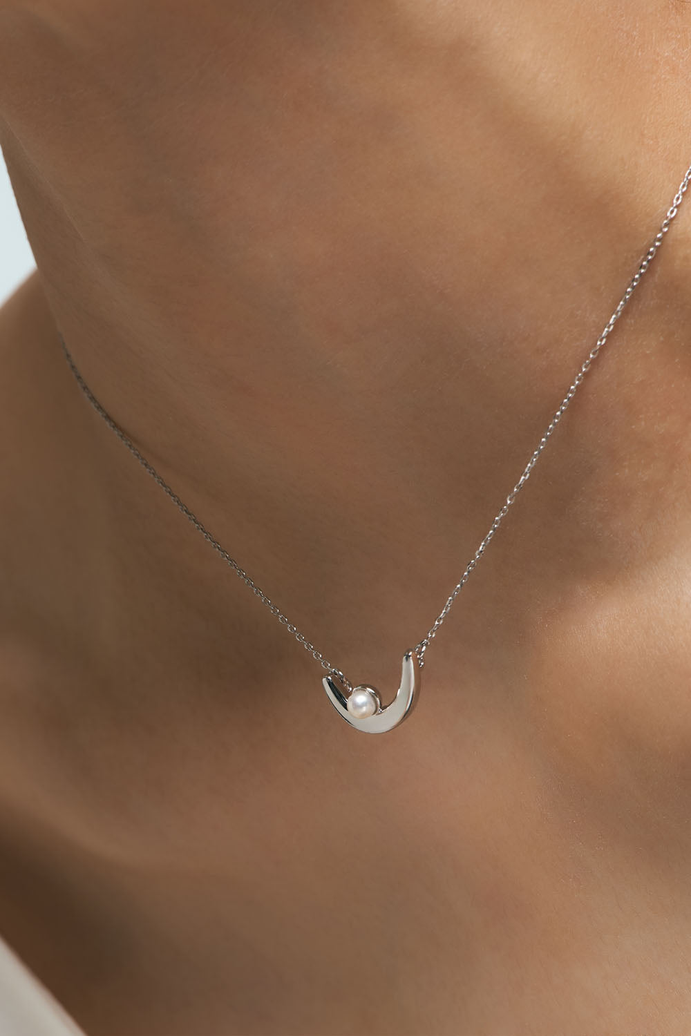PEARL POINT NECKLACE