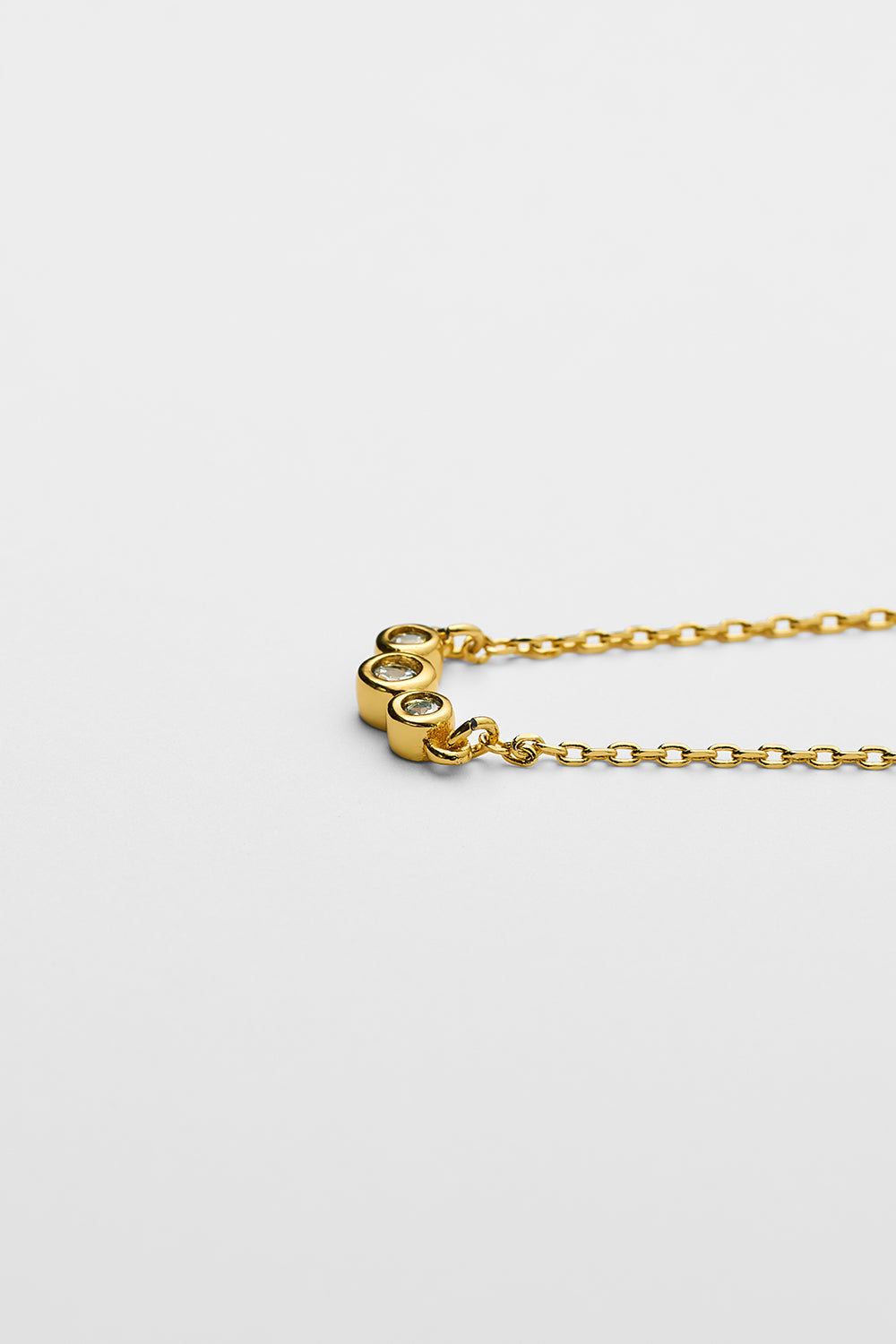 Three stone necklace