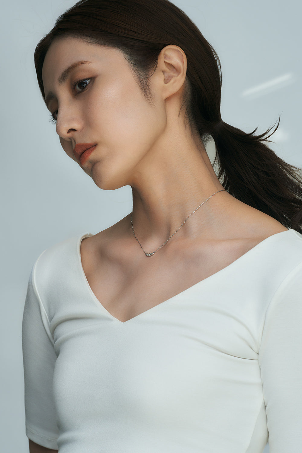 Three stone necklace