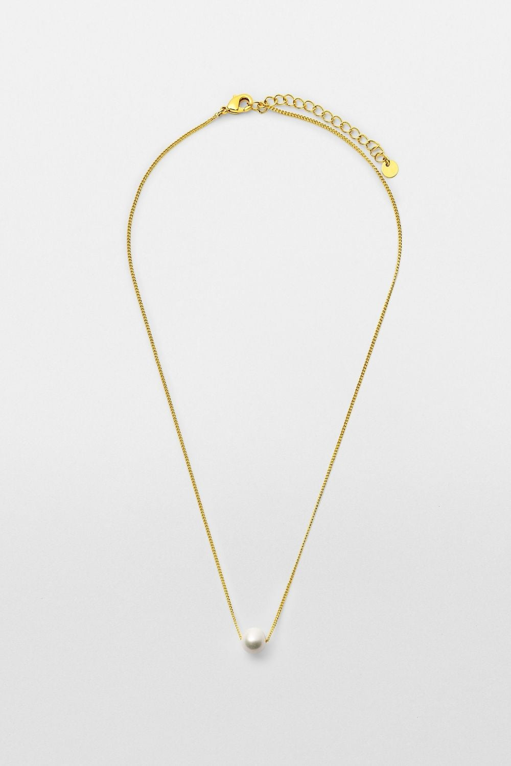 Simple Pearl Necklace Floating