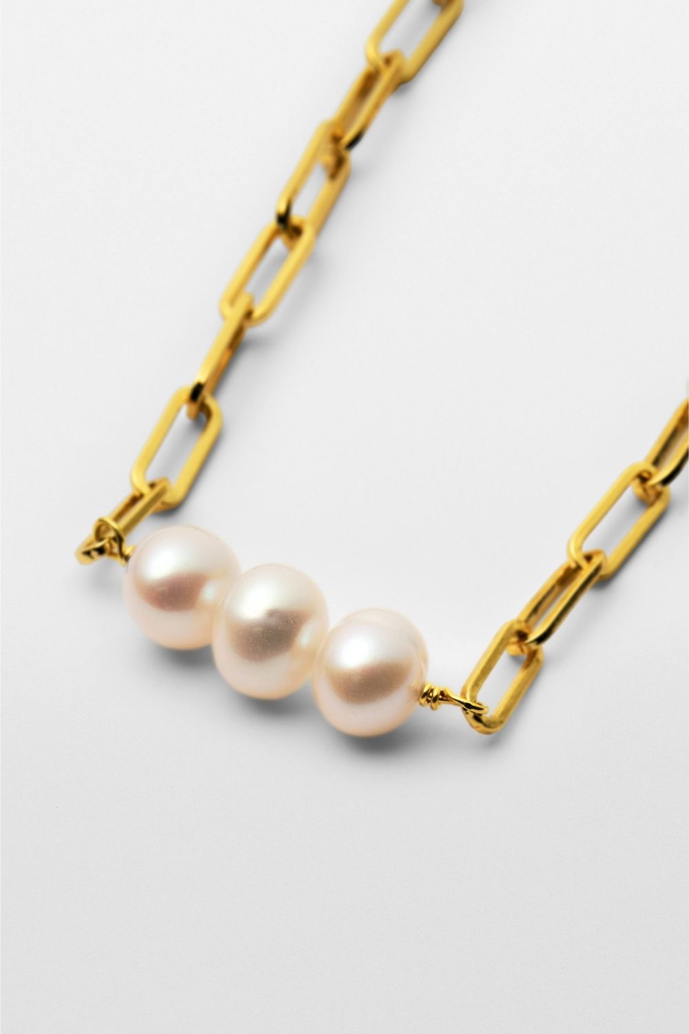 Clip Chain Pearl Necklace