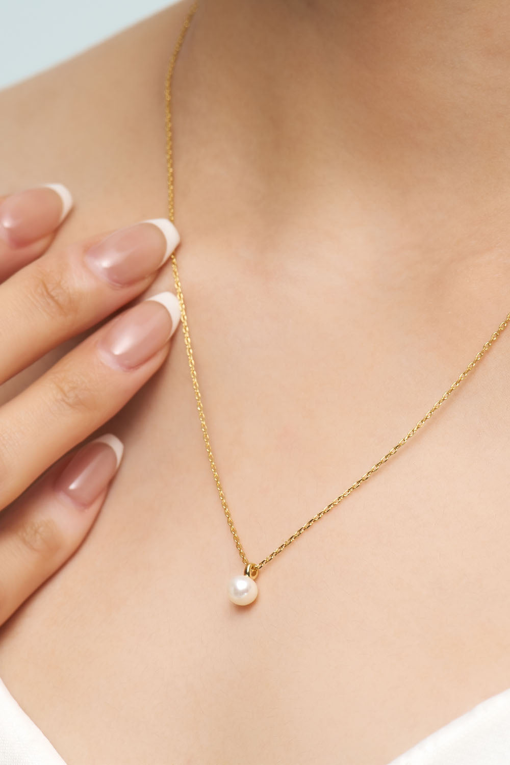 SINGLE PEARL PENDANT NECKLACE