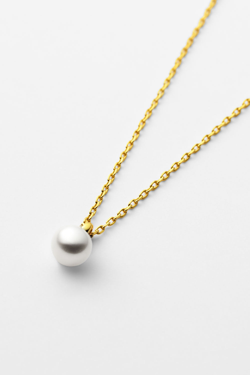SINGLE PEARL PENDANT NECKLACE