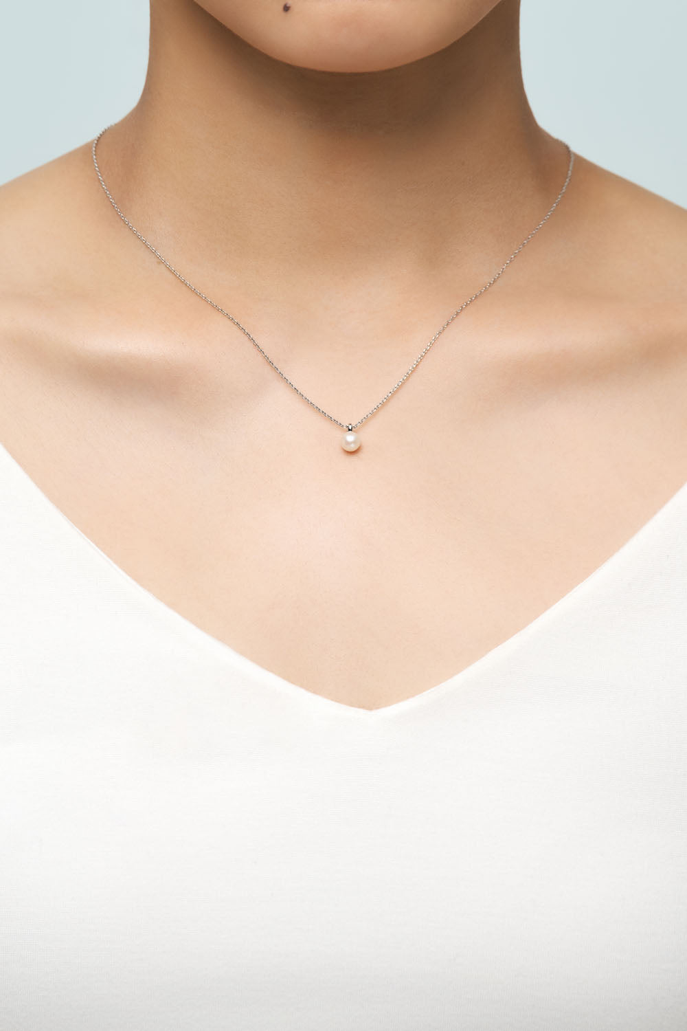 SINGLE PEARL PENDANT NECKLACE