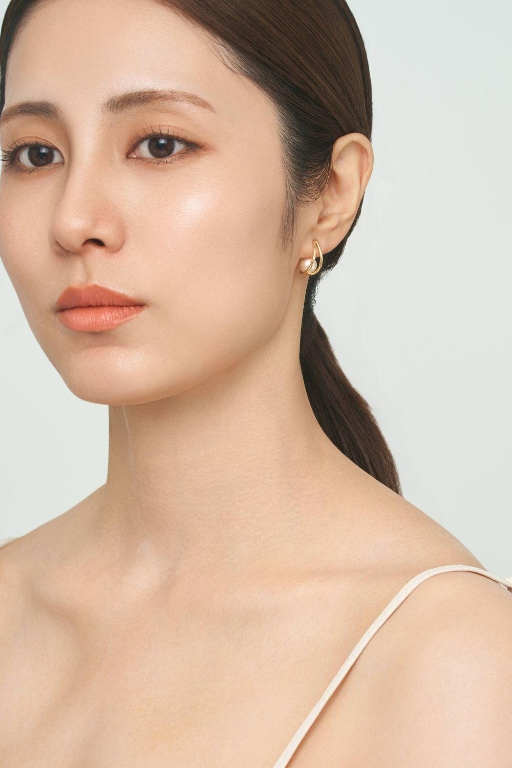 Double Line Pearl Stud Pierce