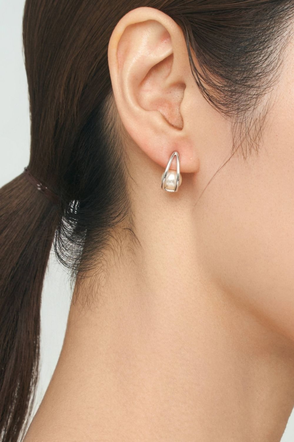Double Line Pearl Stud Pierce