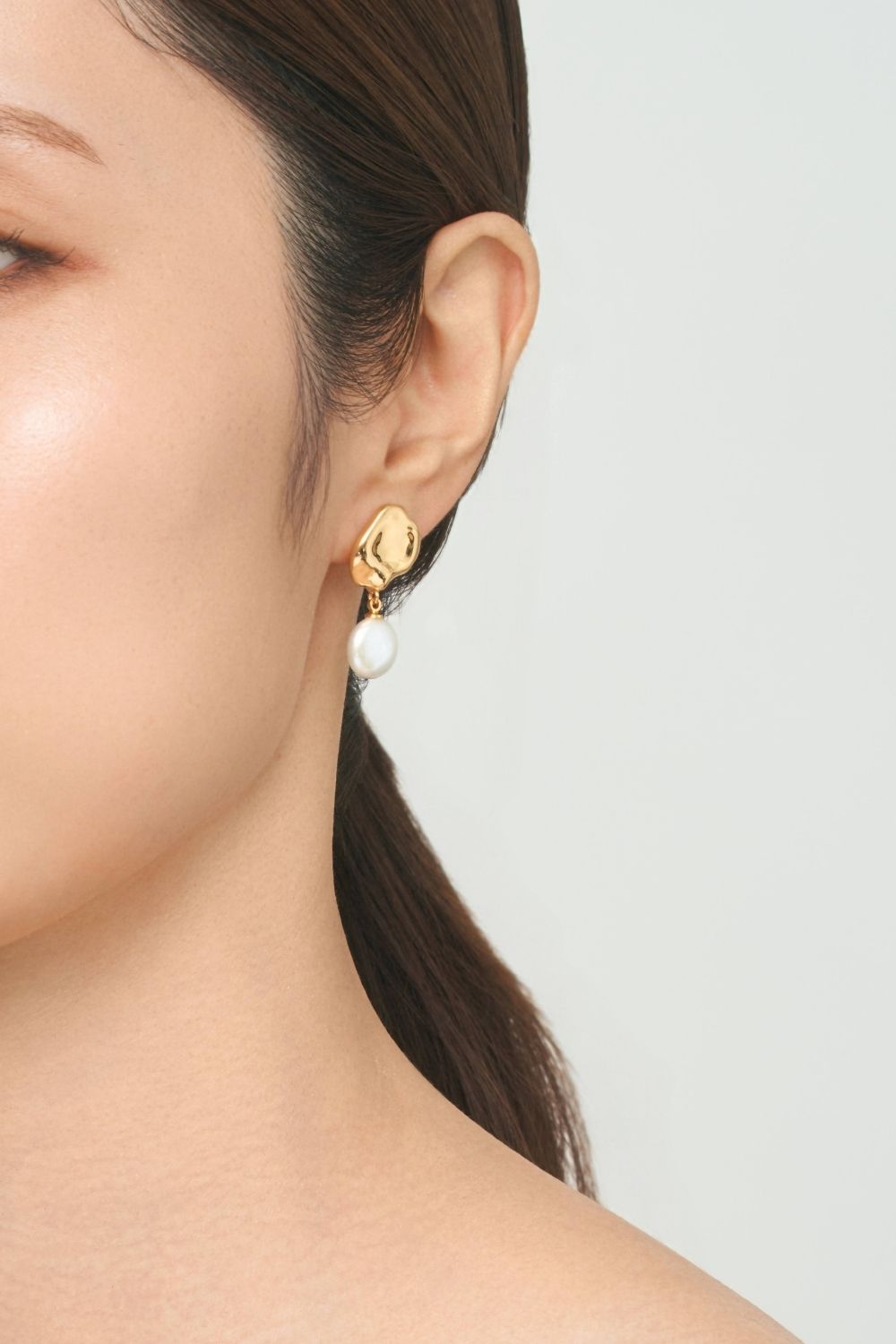Metal & Coin Pearl Pierce