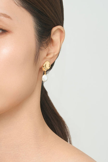 Metal & Coin Pearl Pierce