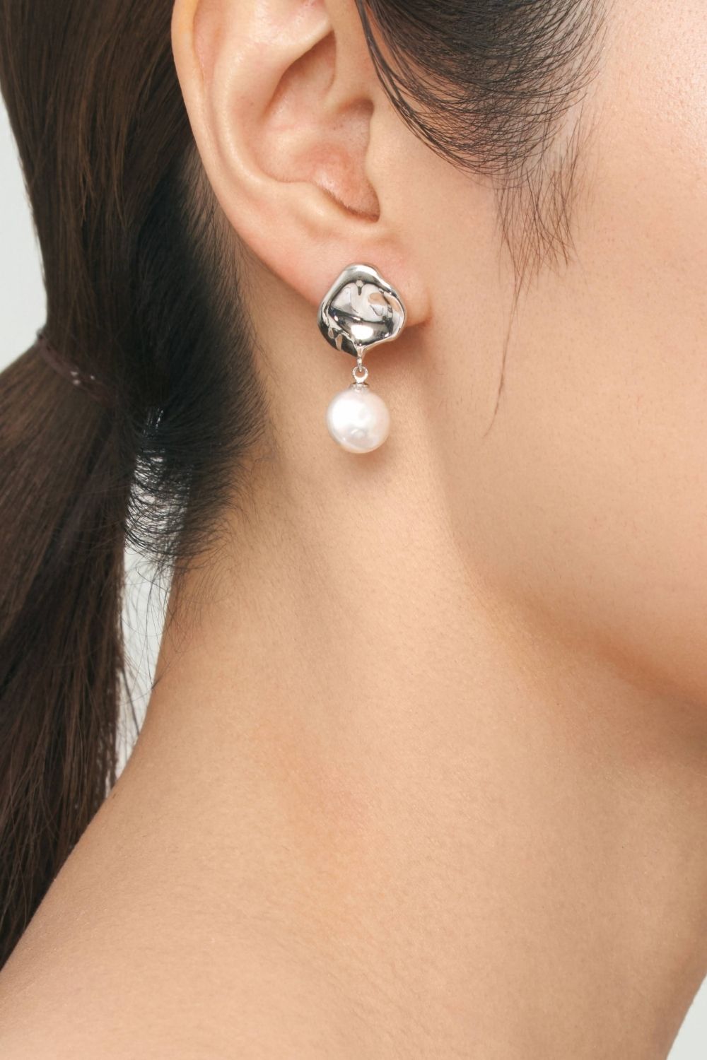 Metal & Coin Pearl Pierce