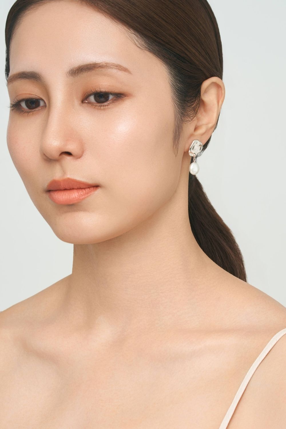 Metal & Coin Pearl Pierce