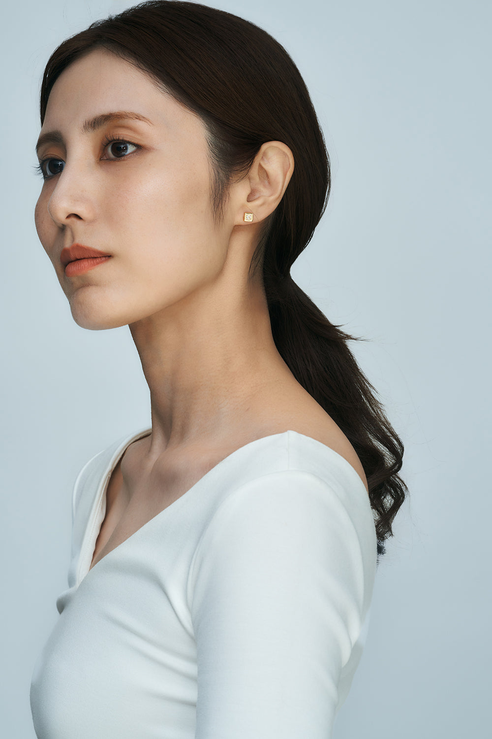 Square bezel cz pierce