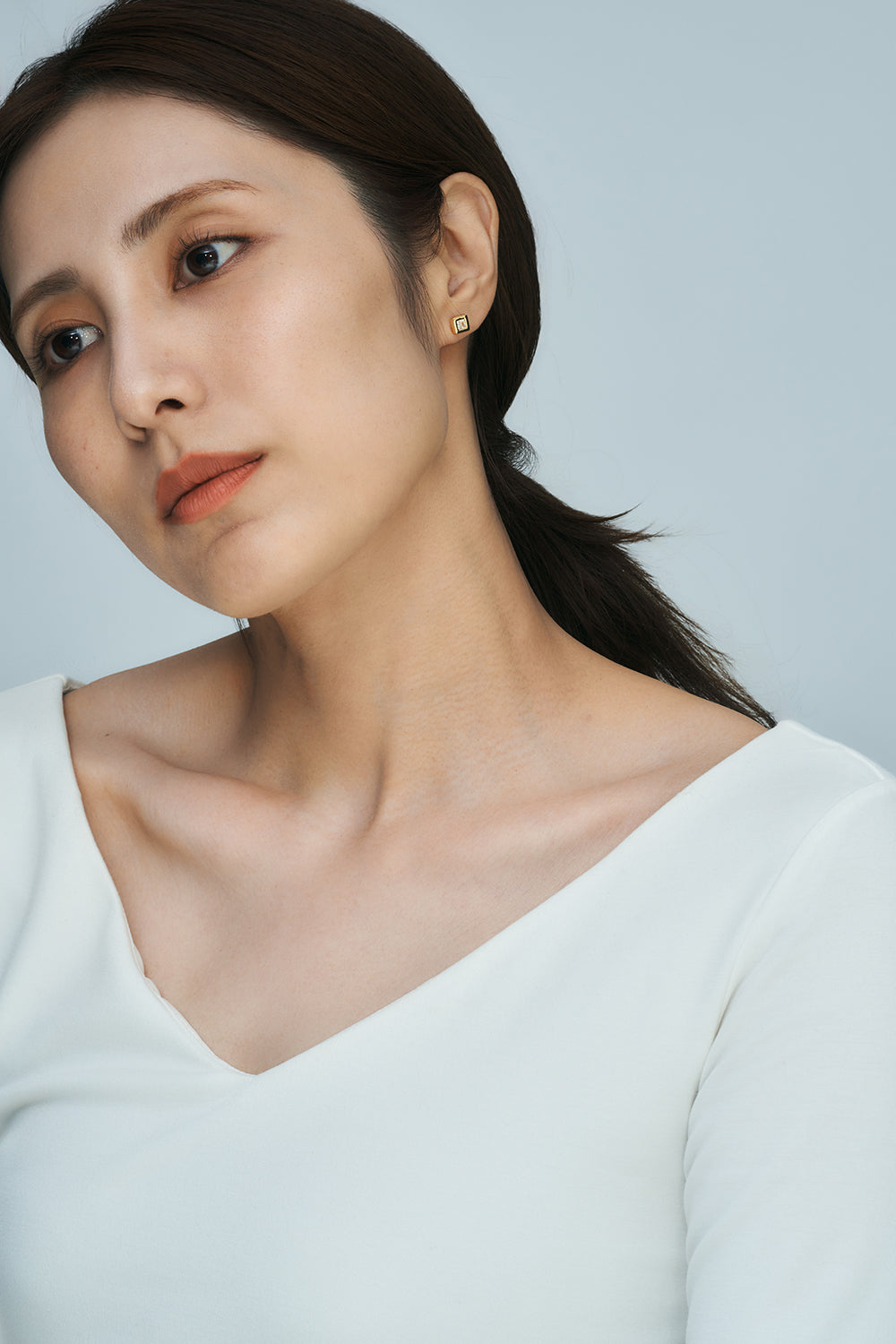 Square bezel cz pierce