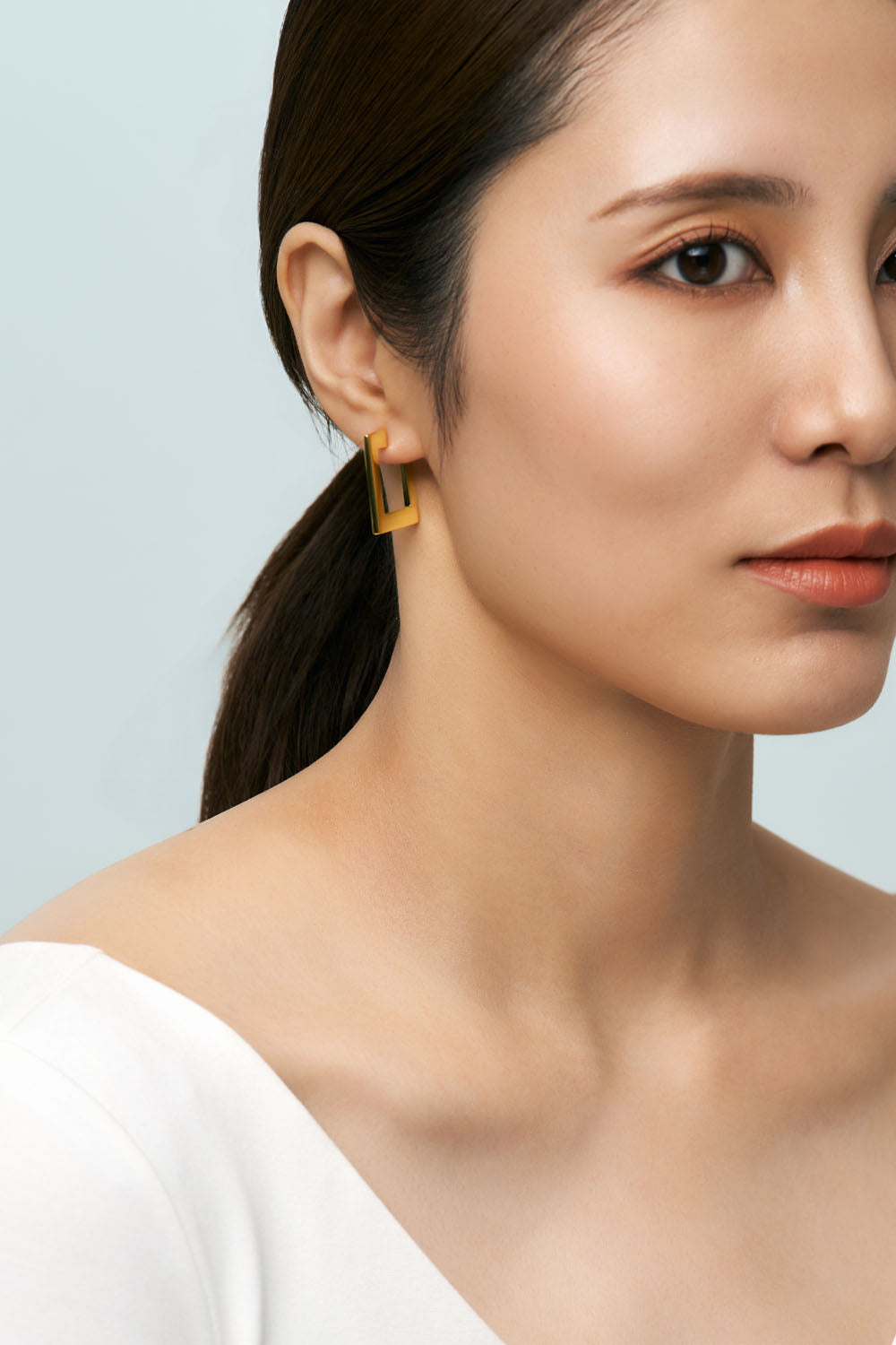 FLAT SQUARE PIERCE