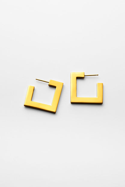 FLAT SQUARE PIERCE