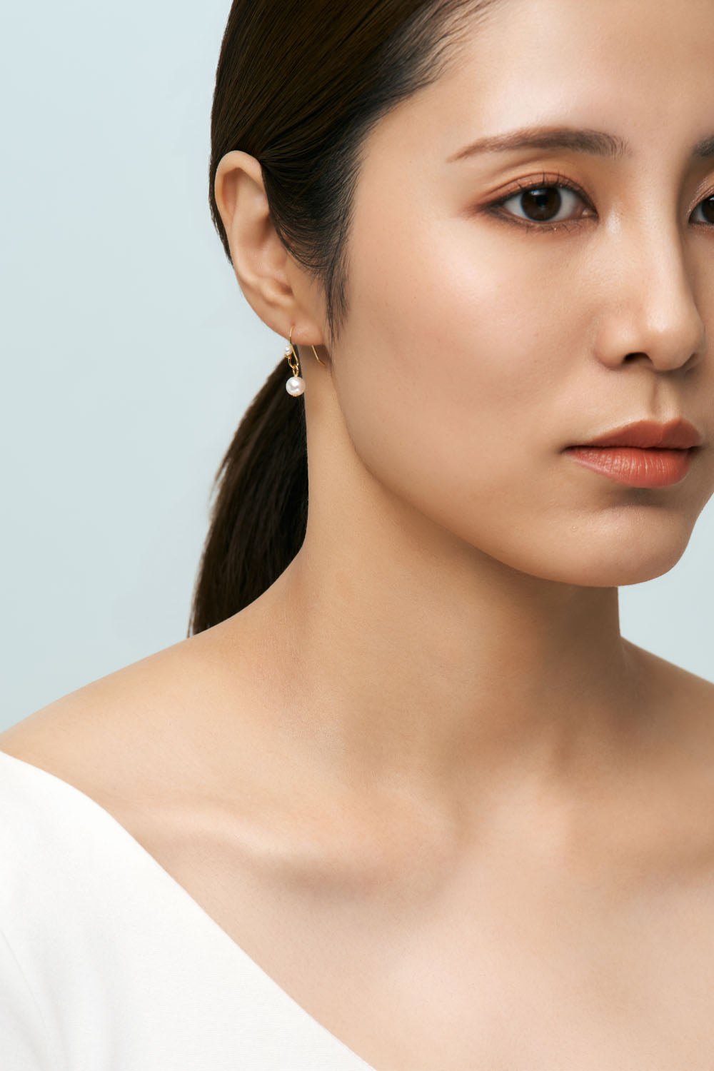PEARL HOOK PIERCE