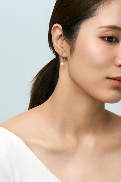 PEARL HOOK PIERCE