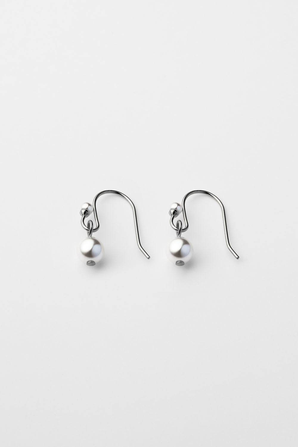 PEARL HOOK PIERCE