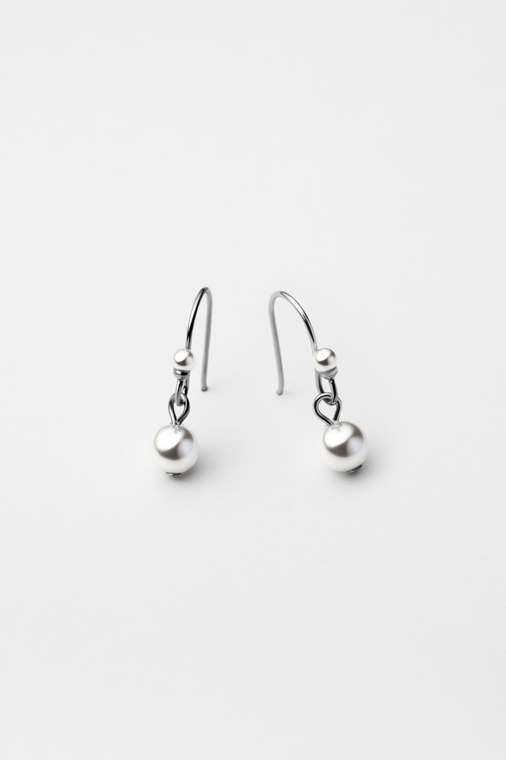 PEARL HOOK PIERCE