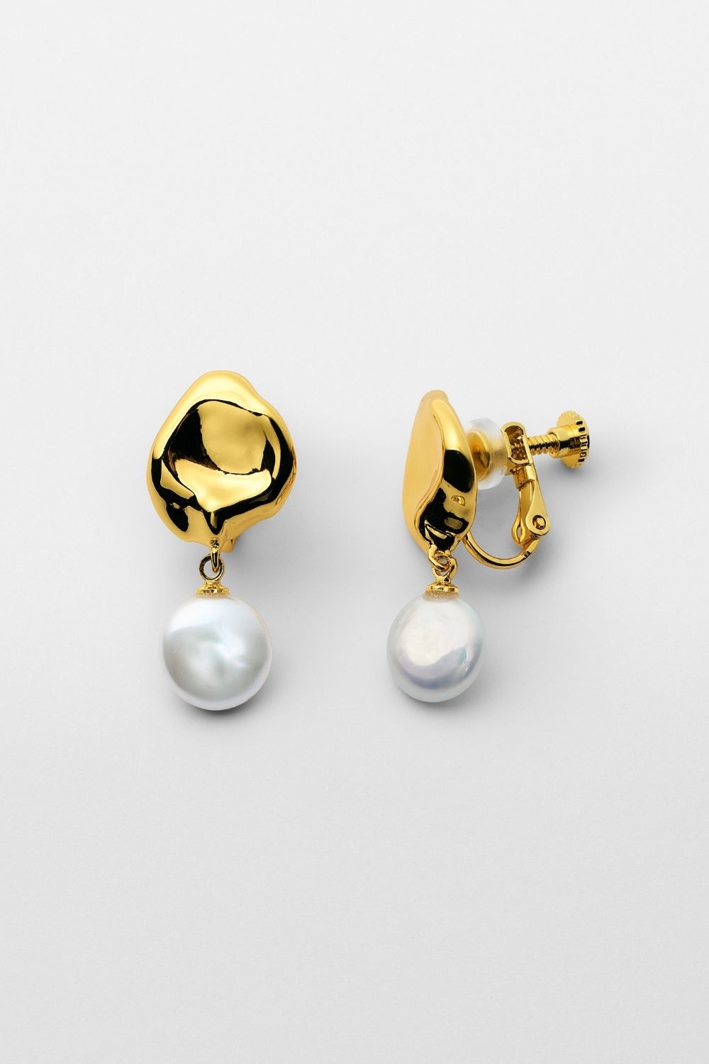 Metal & coin pearl earing