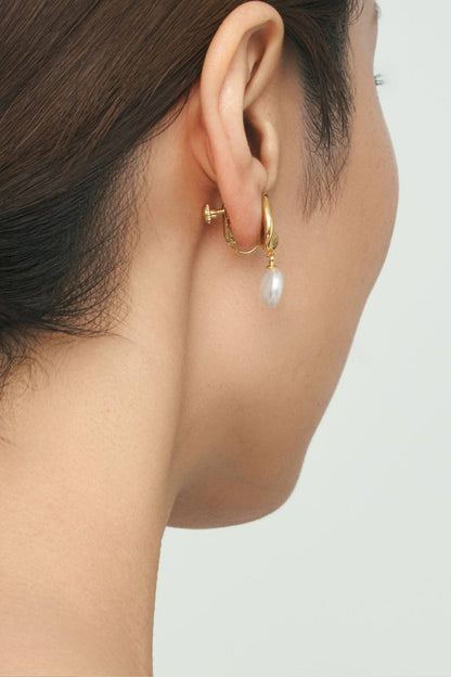 Metal & coin pearl earing