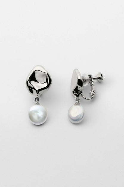 Metal & coin pearl earing