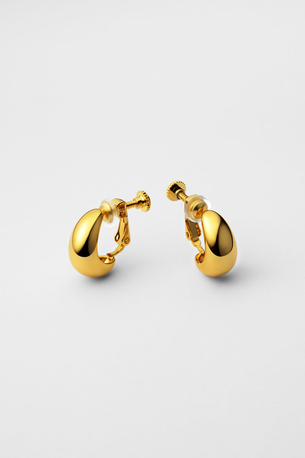 DROP CURL STUDS EARINGS