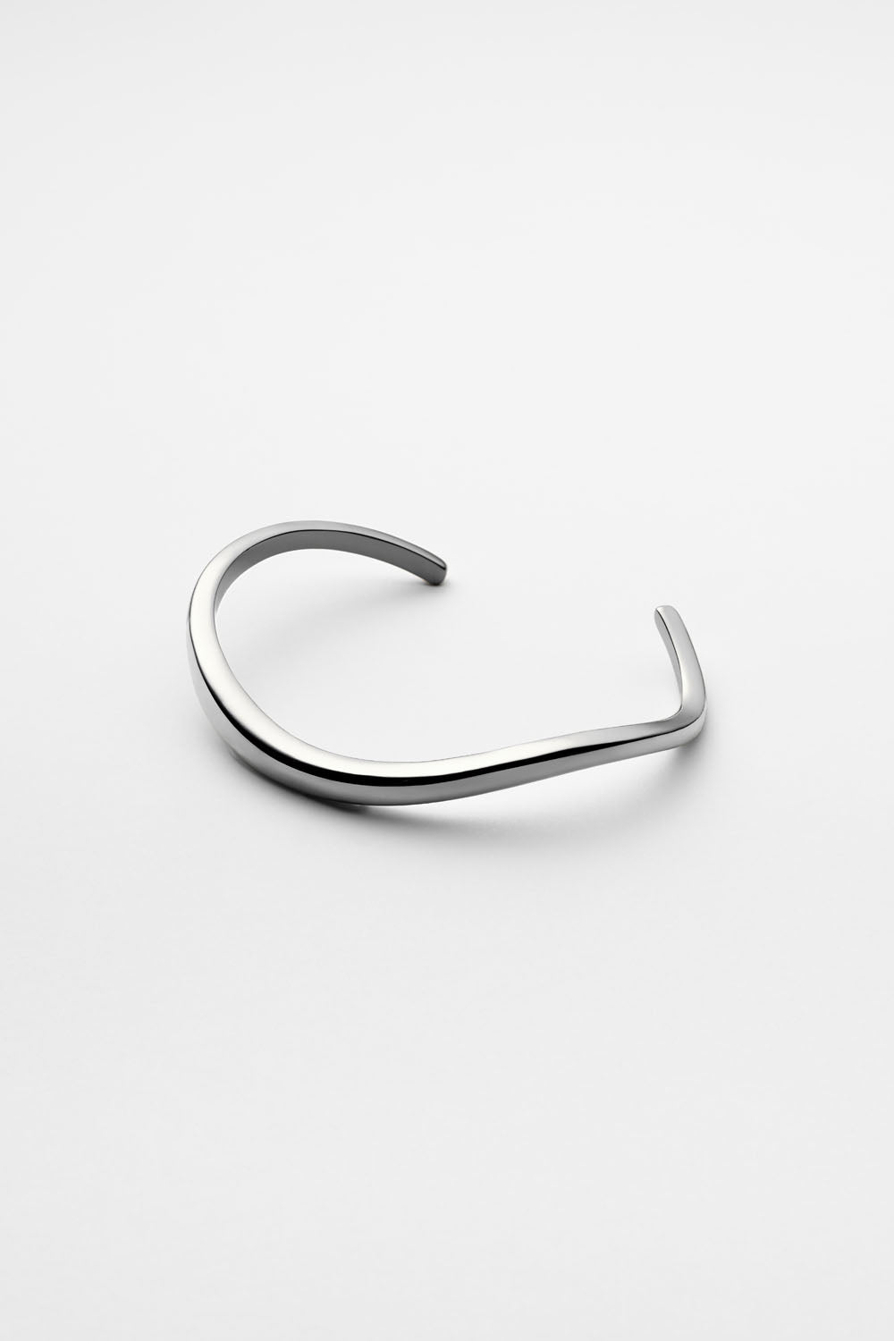 NUANCE LINE BANGLE - WAVE