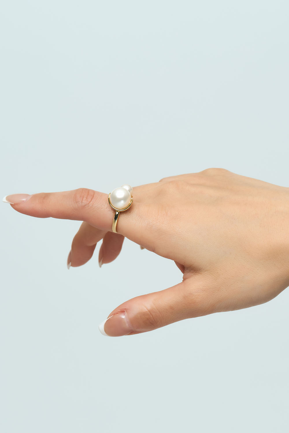 Double pearl free size ring