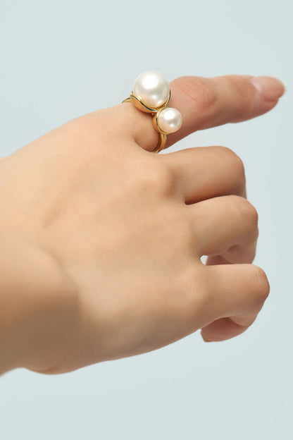 Double pearl free size ring