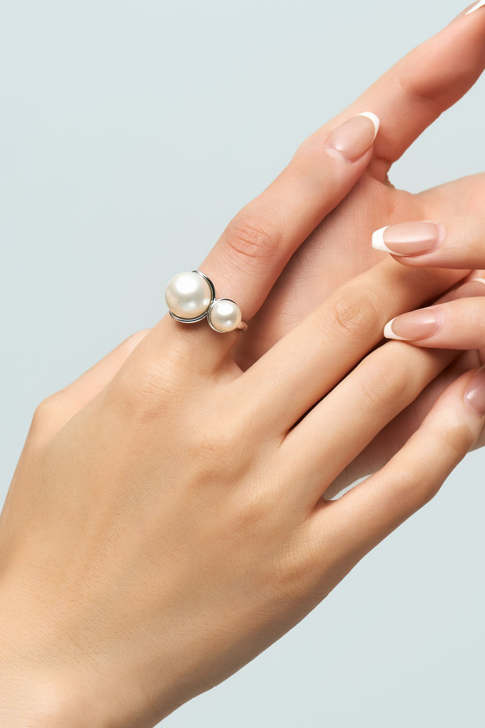 Double pearl free size ring