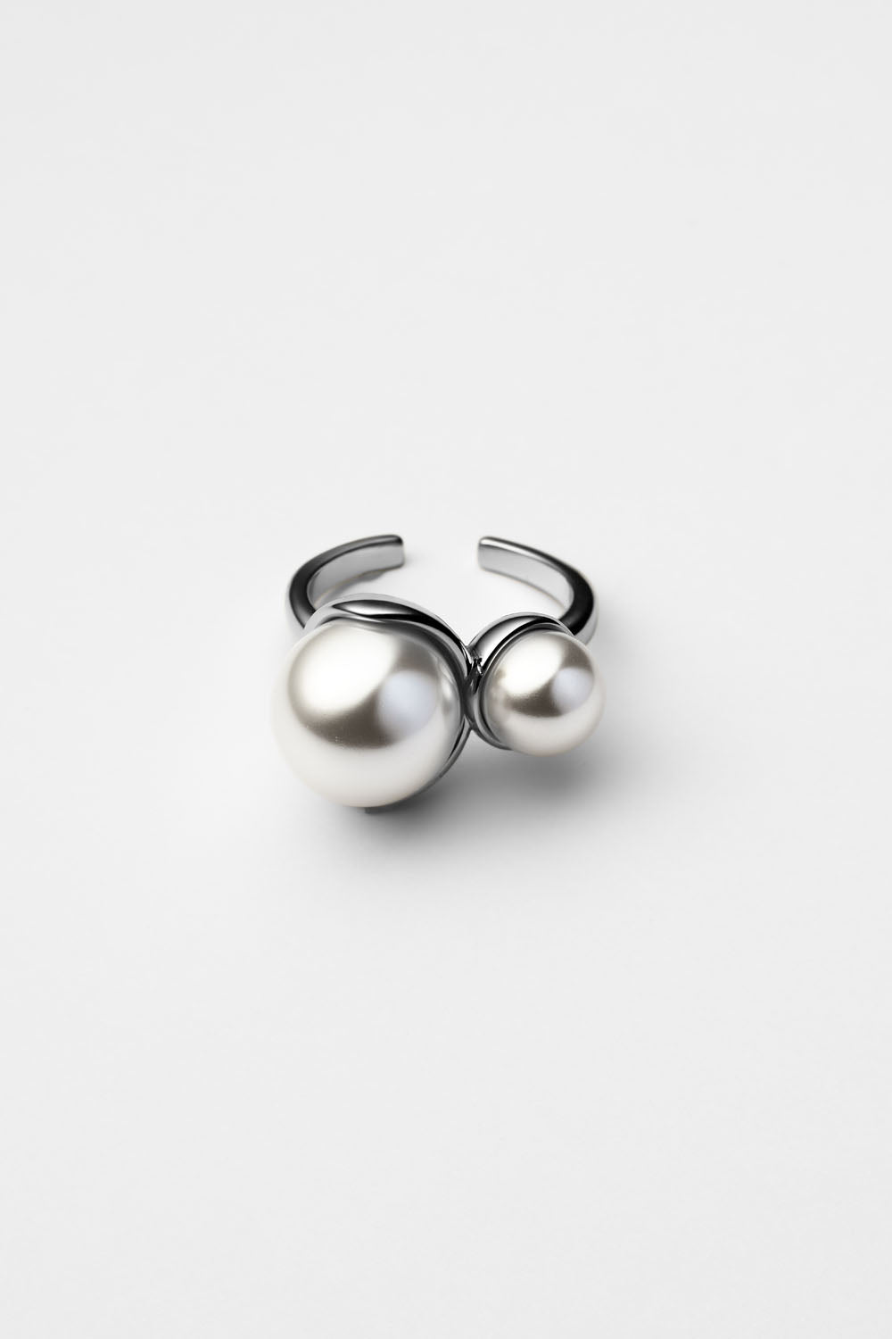 Double pearl free size ring