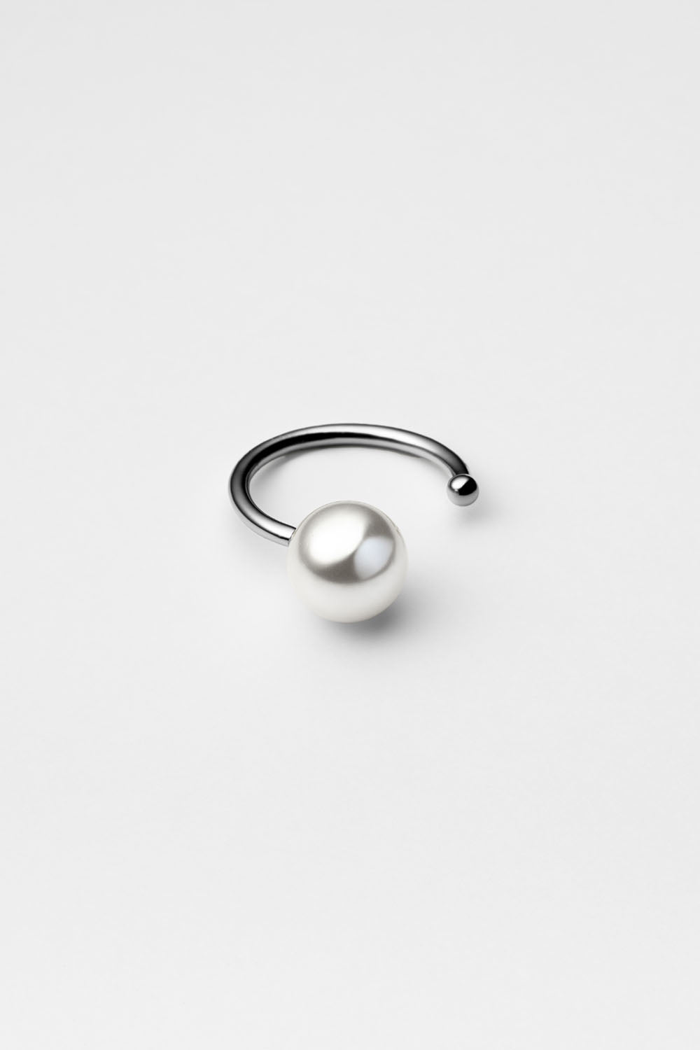 SINGLE PEAEL FREE SIZE RING