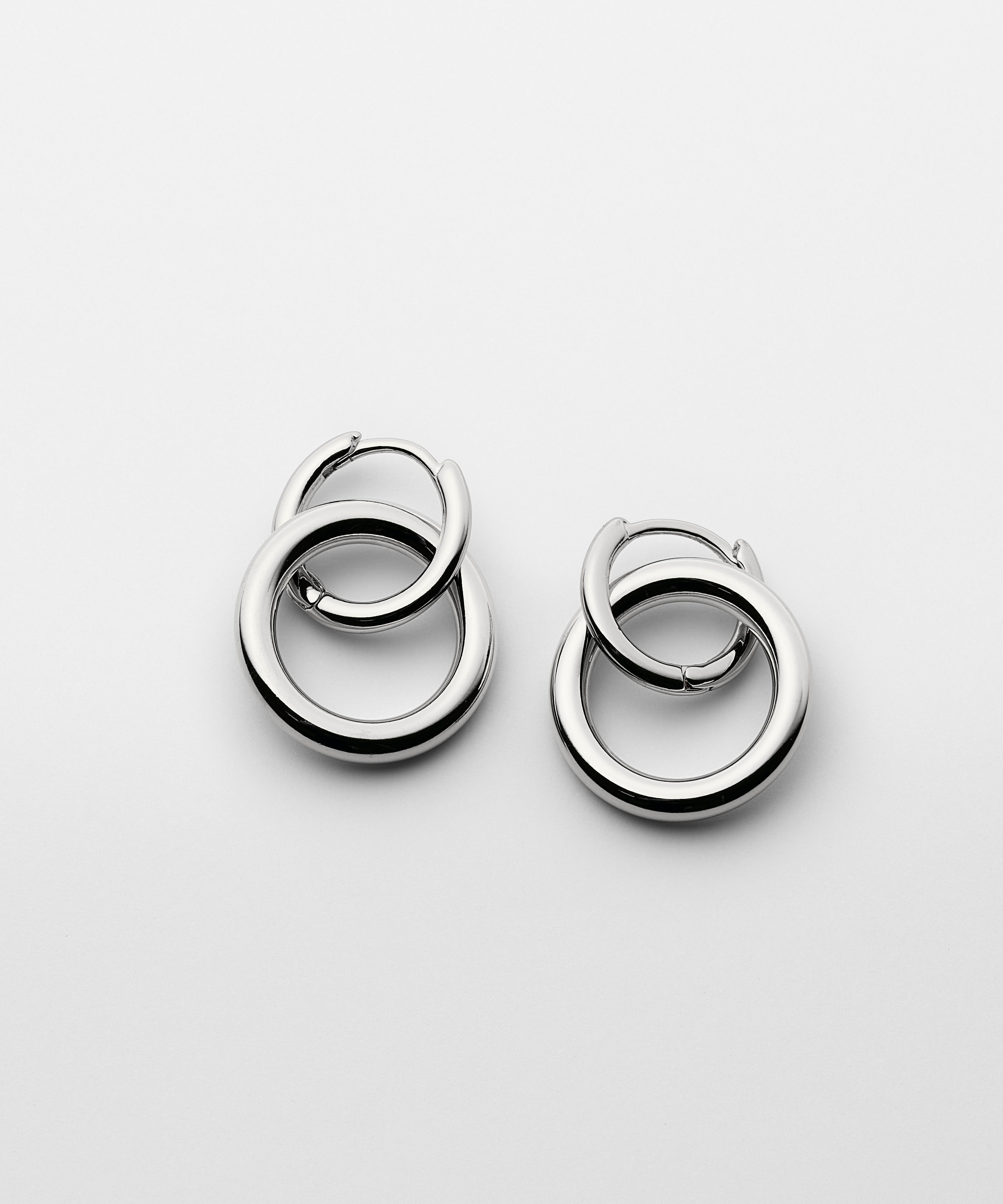 Double Ring Hoop Pierce